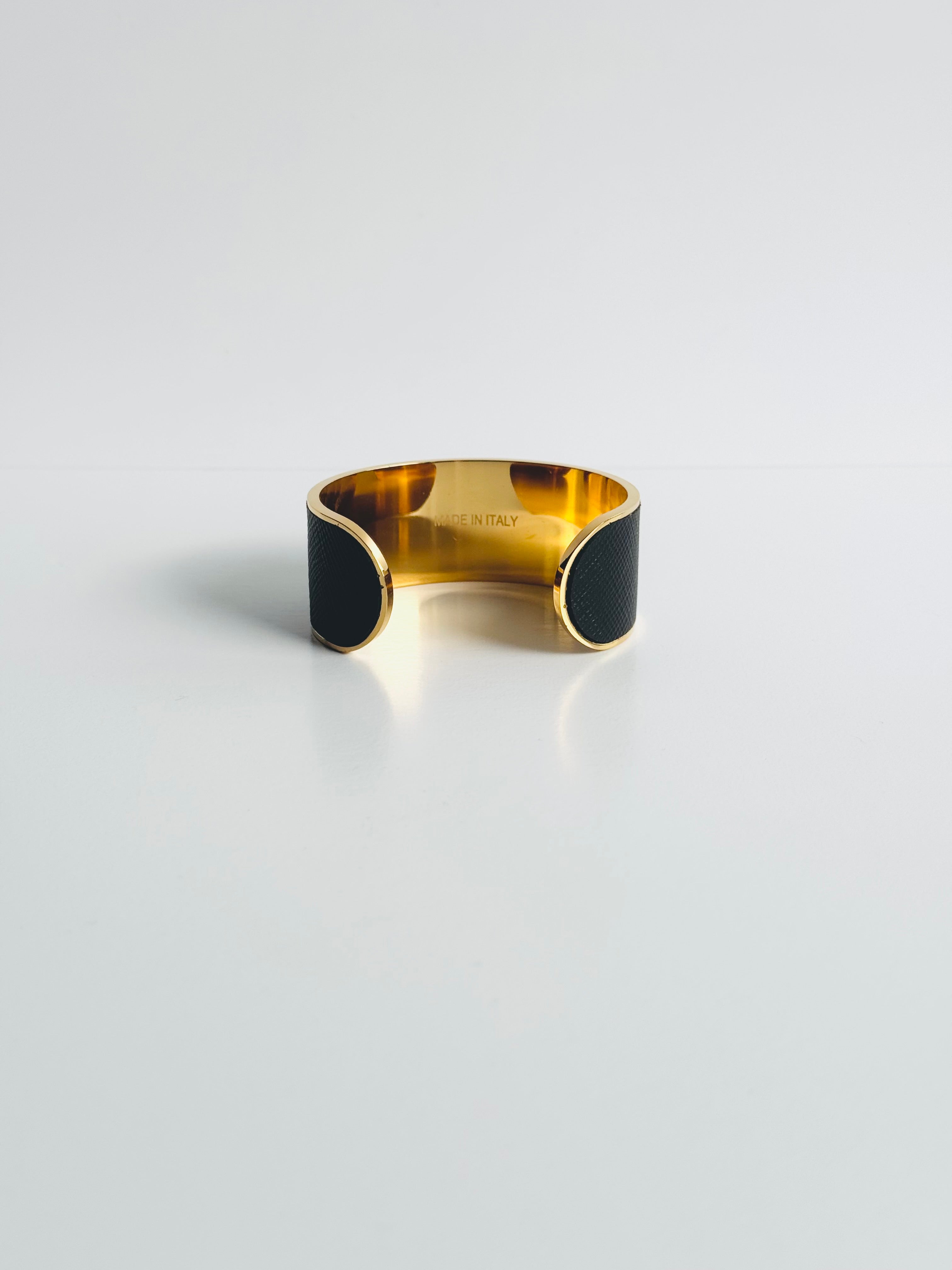 Cufflet – 24K Gold & Saffiano Leather