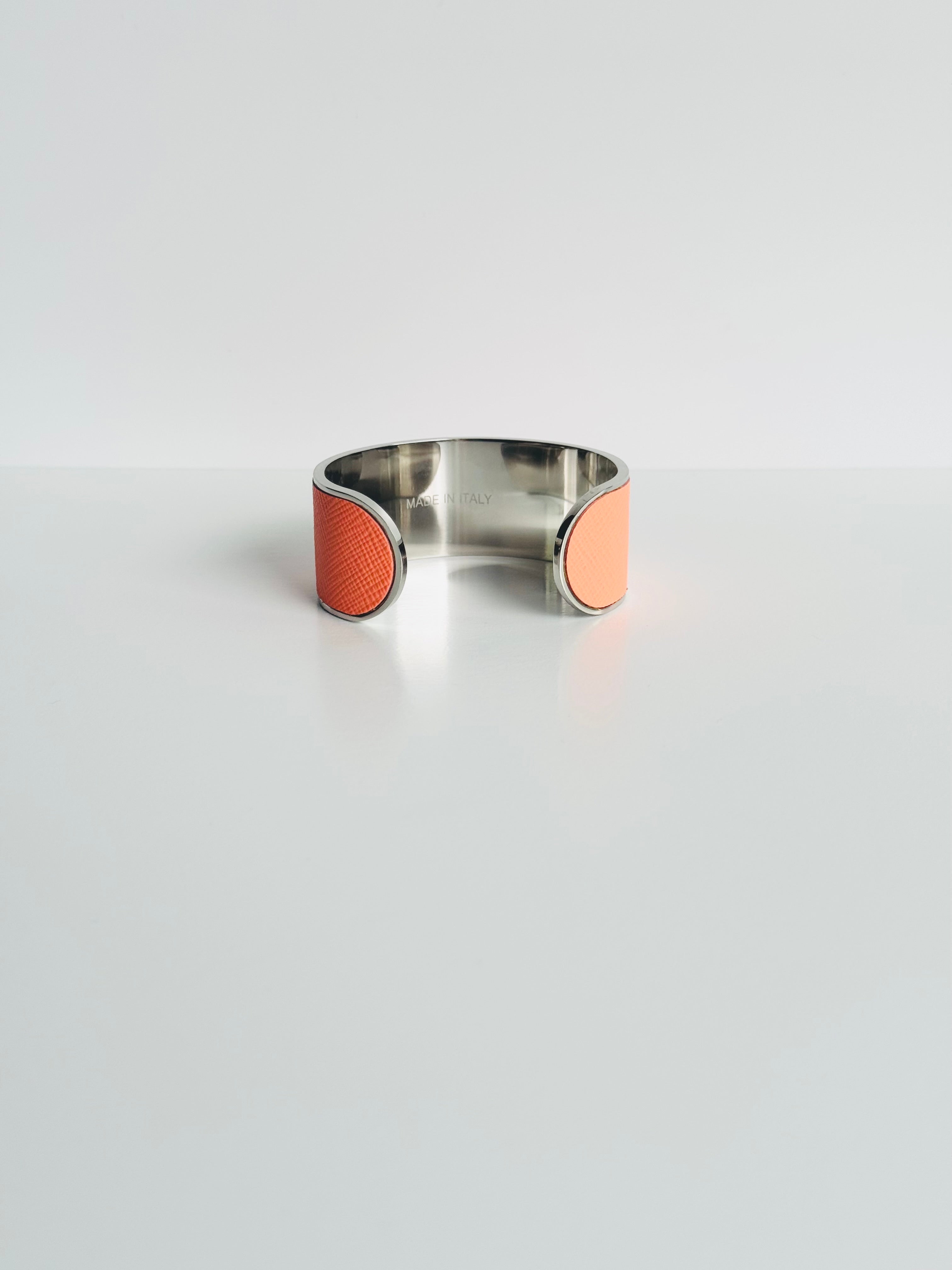 Cufflet – Silver Stainless Steel & Saffiano Leather