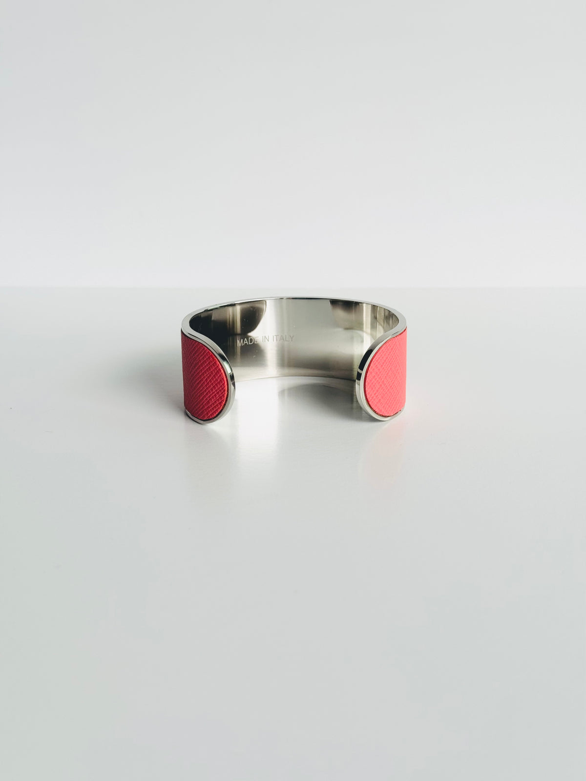 Cufflet – Silver Stainless Steel & Saffiano Leather