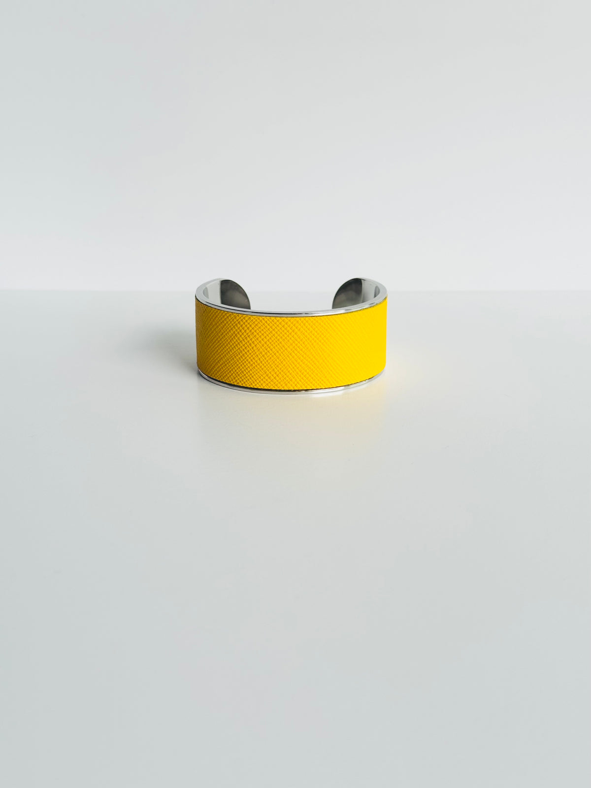 Cufflet – Silver Stainless Steel & Saffiano Leather