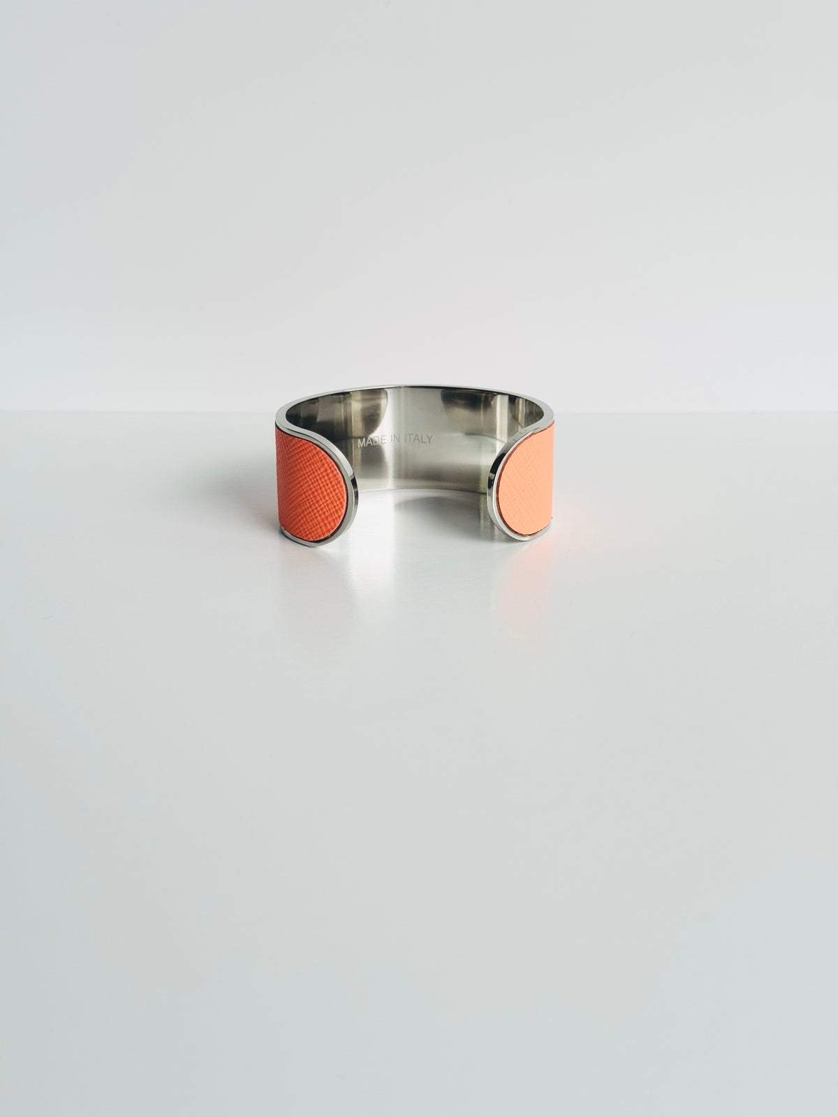 Cufflet – Silver Stainless Steel & Saffiano Leather