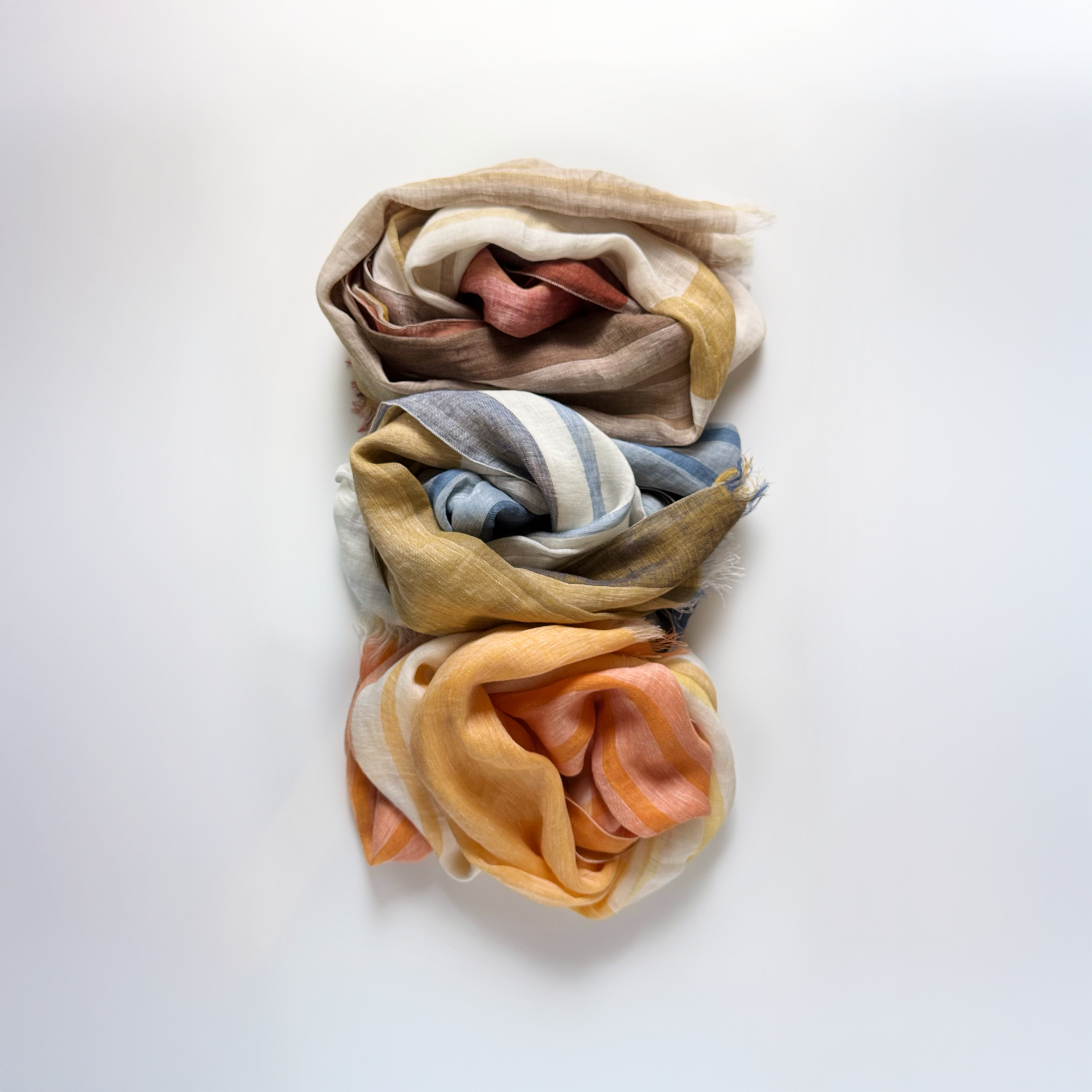 Pure European Linen Scarves by D’Avino. Designed in Palo Alto. Made in Italy.